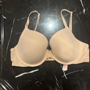 Victoria’s Secret Pink Beige Underwire 34D